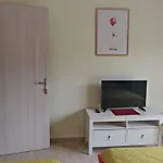 Kalliani House Kiki Flogita