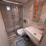 Kalliani House Kiki Apartment