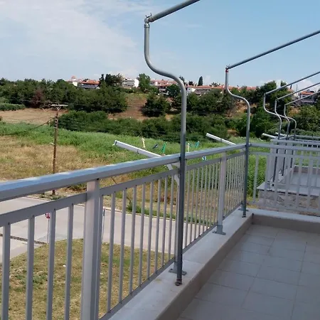 Apartament Kalliani House Kiki