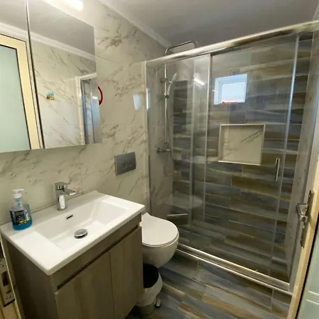 Kalliani House Kiki Apartament *