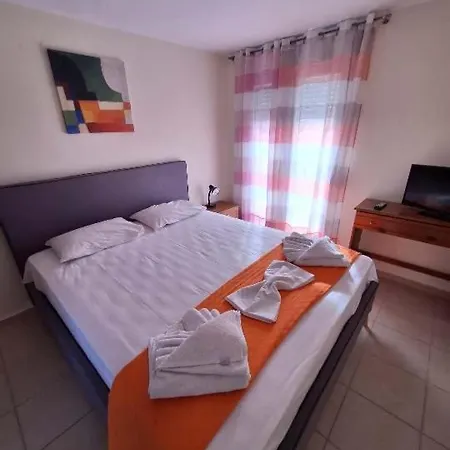 Kalliani House Kiki فلوغيتا