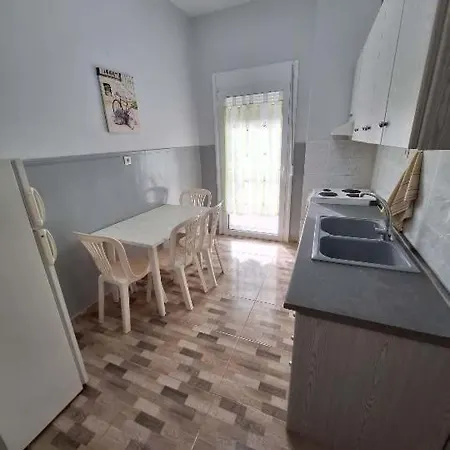 Kalliani House Kiki Apartament