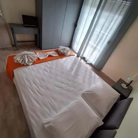 Kalliani House Kiki Apartament *