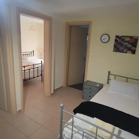 Kalliani House Kiki Apartament