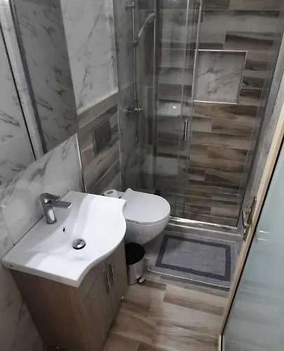 Kalliani House Kiki Flogita